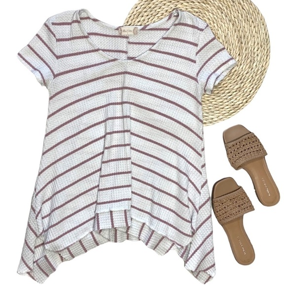Altar’d State Flowy Striped Short Sleeve Asymmetrical Hem Blouse Small - Picture 1 of 15